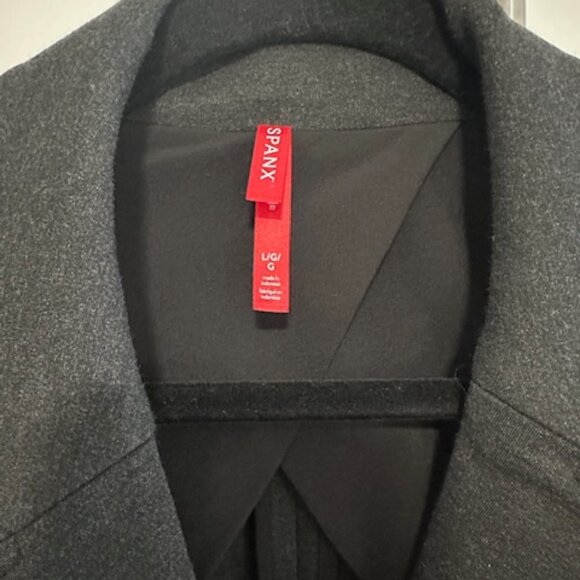 Spanx Ponte Asymmetrical Blazer Size L - Picture 3 of 5